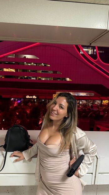 Fidan atalay page leaked private photo uncensored HD quality