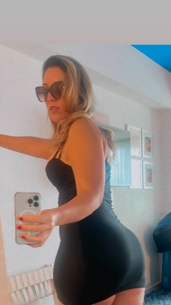 Fidan atalay page leaked private photo uncensored HD quality