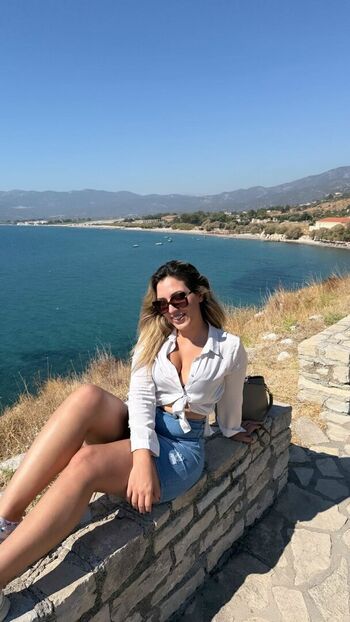 Fidan atalay page leaked private photo uncensored HD quality