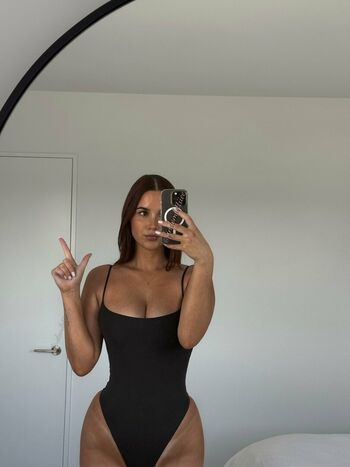 Findomlottiiee page leaked private photo uncensored HD quality