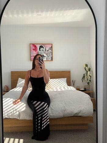 Findomlottiiee leaked private photo uncensored HD quality