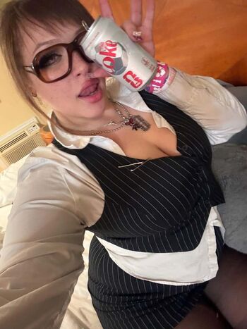Fishtanklive page leaked private photo uncensored HD quality