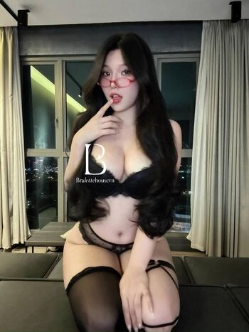 Ha my duyen page leaked private photo uncensored HD quality