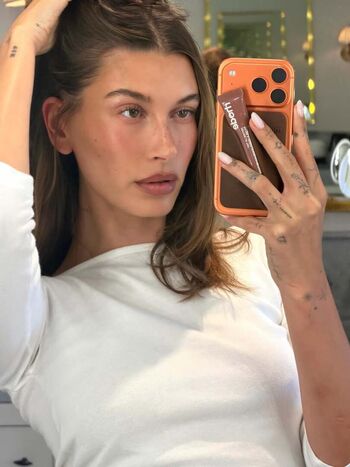 Hailey baldwin bieber leaked private photo uncensored HD quality