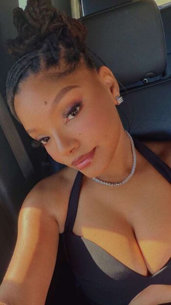 Halle bailey leaked private photo uncensored HD quality