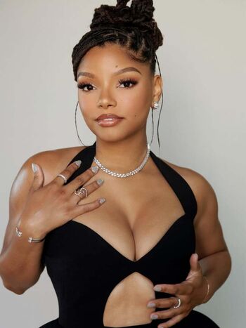 Halle bailey leaked private photo uncensored HD quality