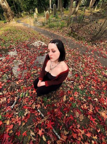 Harley quinn smith leaked private photo uncensored HD quality