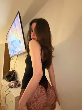 Helenalive  page leaked private photo uncensored HD quality