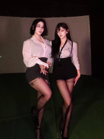 Hitomi songyuxin leaked private photo uncensored HD quality