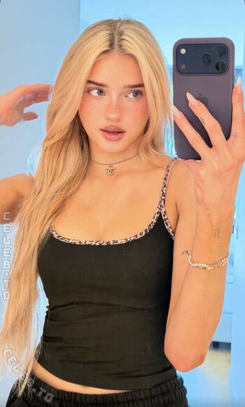 Honeypuu  page leaked private photo uncensored HD quality