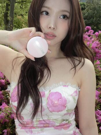 I m nayeon page leaked private photo uncensored HD quality