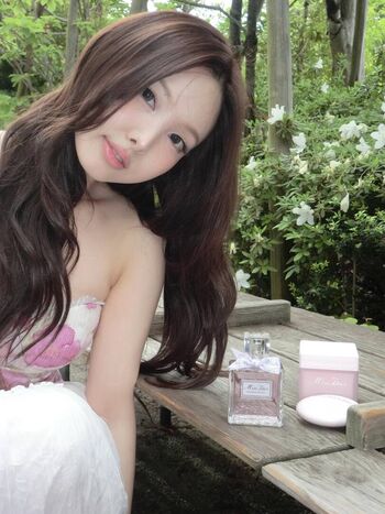 I m nayeon page leaked private photo uncensored HD quality