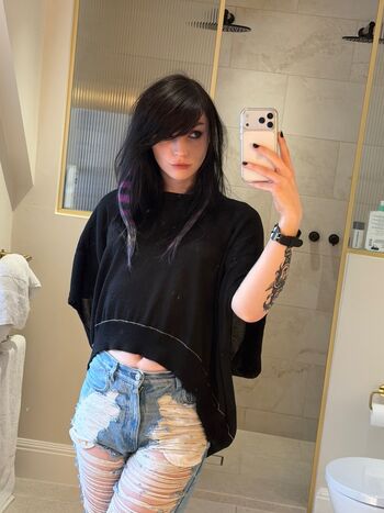Ickypeach leaked private photo uncensored HD quality
