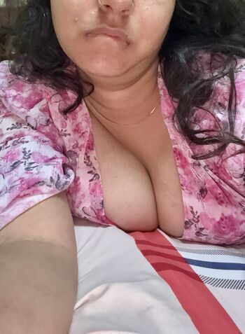 Indian naughty stuff leaked private photo uncensored HD quality