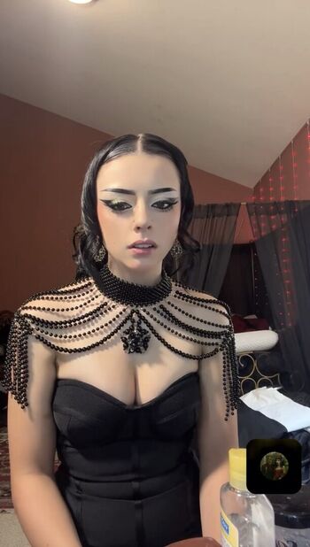 Internetvampire org leaked private photo uncensored HD quality