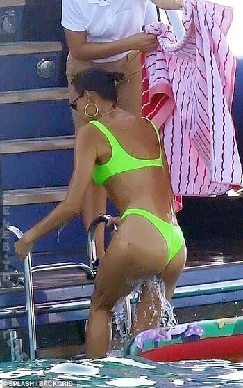 Irina shayk  page leaked private photo uncensored HD quality