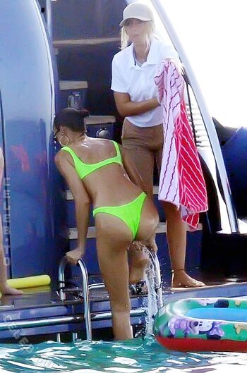 Irina shayk  page leaked private photo uncensored HD quality