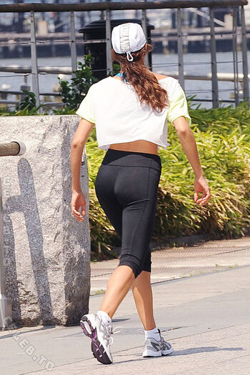 Irina shayk  page leaked private photo uncensored HD quality