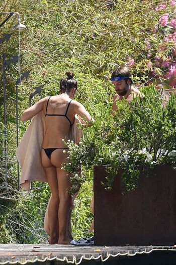 Irina shayk  page leaked private photo uncensored HD quality