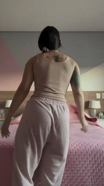 Isabella lacerda page leaked private photo uncensored HD quality