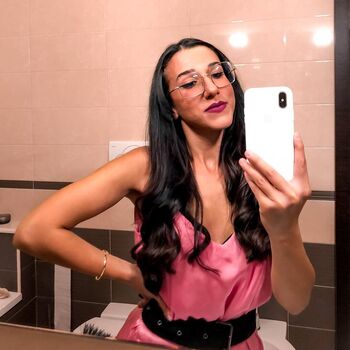 Italian girls page leaked private photo uncensored HD quality