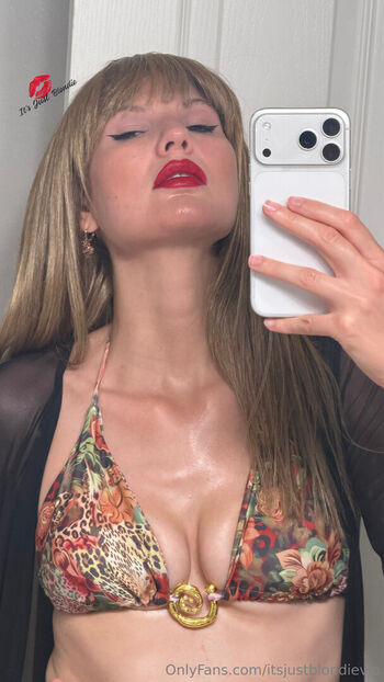 Itsjustblondie page leaked private photo uncensored HD quality