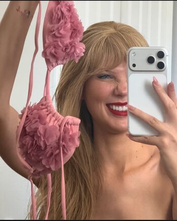 Itsjustblondie page leaked private photo uncensored HD quality