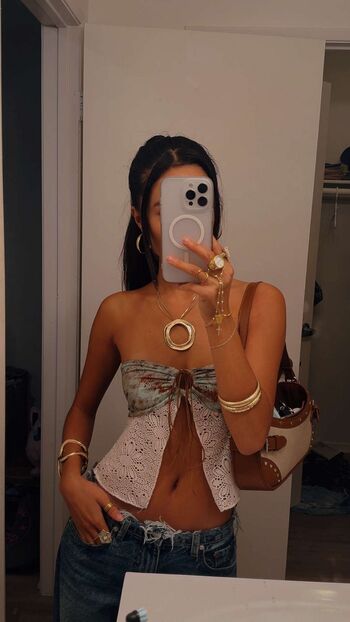 Itslaaurr leaked private photo uncensored HD quality