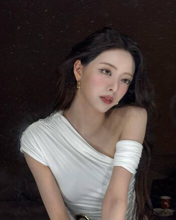 Itzy all in us leaked private photo uncensored HD quality