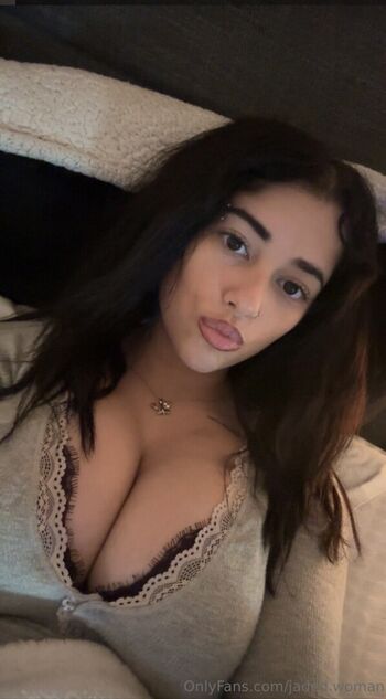 Jaded woman leaked private photo uncensored HD quality