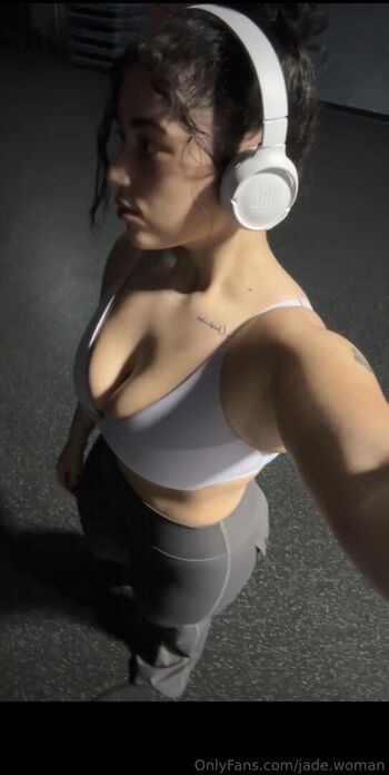Jaded woman leaked private photo uncensored HD quality