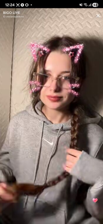 Jennieglamour leaked private photo uncensored HD quality
