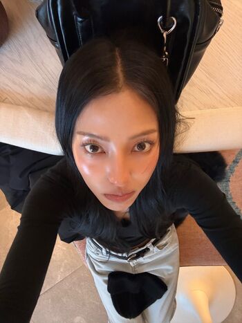 Jeon jisu page leaked private photo uncensored HD quality