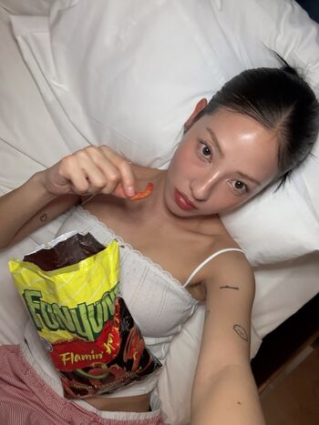 Jeon jisu page leaked private photo uncensored HD quality