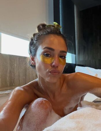 Jessica alba  page leaked private photo uncensored HD quality