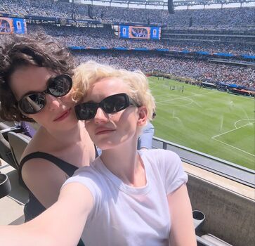 Julia garner leaked private photo uncensored HD quality