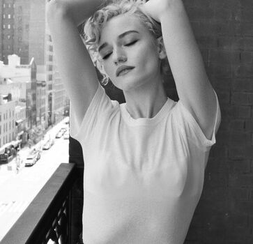 Julia garner leaked private photo uncensored HD quality