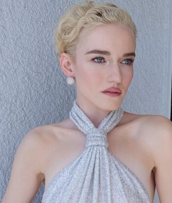 Julia garner leaked private photo uncensored HD quality