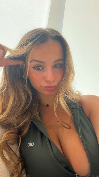 Kaitlyn krems  page leaked private photo uncensored HD quality