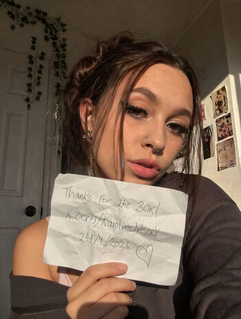 Karolineneuer leaked private photo uncensored HD quality