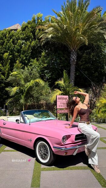 Kira kosarin  page leaked private photo uncensored HD quality