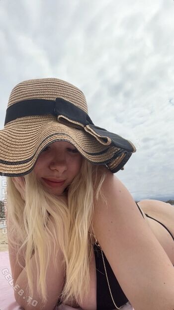 Larissa lhaa page leaked private photo uncensored HD quality