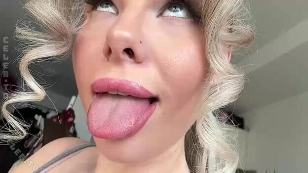 Larissa lhaa page leaked private photo uncensored HD quality