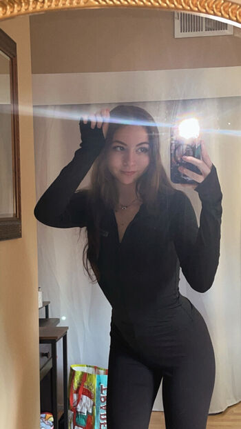 Laylubug page leaked private photo uncensored HD quality