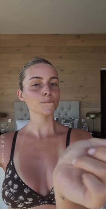 Lea breuer page leaked private photo uncensored HD quality