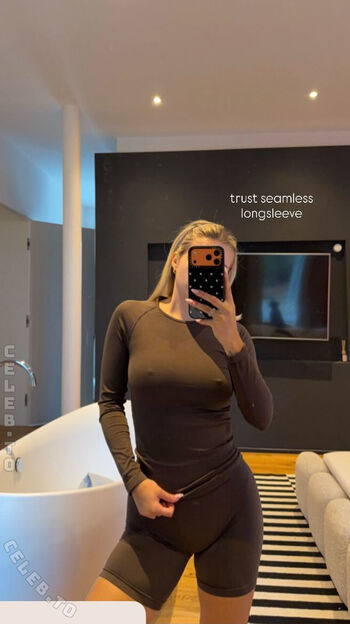 Lea breuer page leaked private photo uncensored HD quality