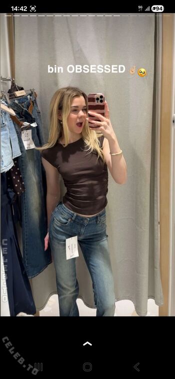 Lea peach  page leaked private photo uncensored HD quality