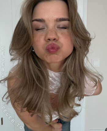Lea peach  page leaked private photo uncensored HD quality