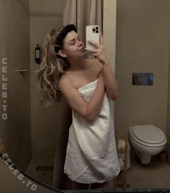Lea peach  page leaked private photo uncensored HD quality