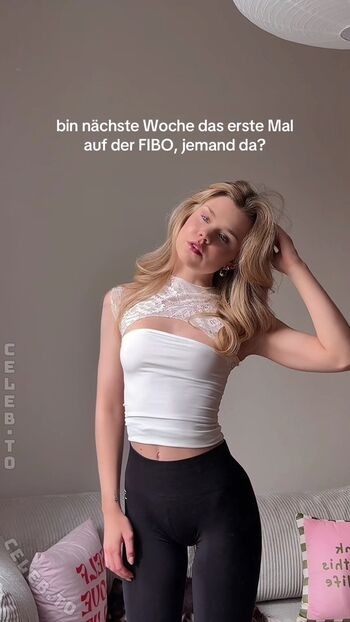 Lea peach  page leaked private photo uncensored HD quality